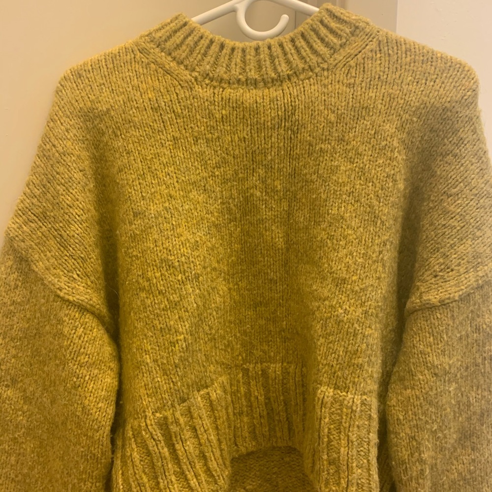 Brand New Pringle Cashmere Sweater (Size: M)
